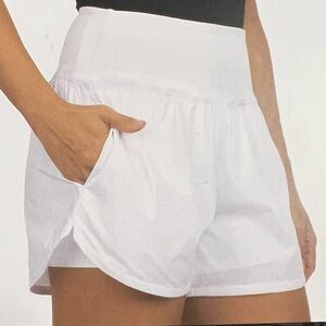 NWT Spyder white active short